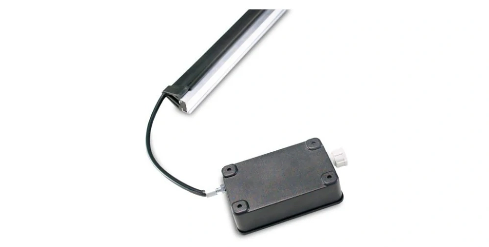 66-LBKIT-009 - Sada pro lišty řady LB až do 10m, obsahuje lanko, spínače, koncovky a elektroniku